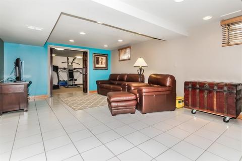 920 N Dexter Ln, Hoffman Estates, IL 60169 photo 20