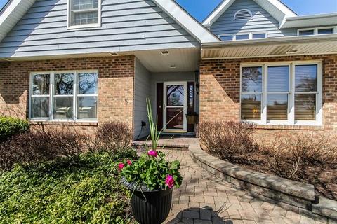 920 N Dexter Ln, Hoffman Estates, IL 60169 photo 2