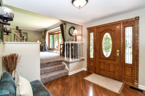 3520 Hillside Ct, Hoffman Estates, IL 60192 photo 4