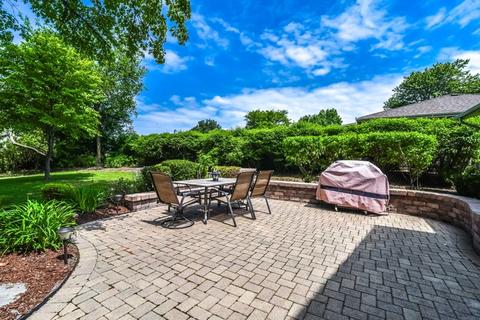3520 Hillside Ct, Hoffman Estates, IL 60192 photo 3