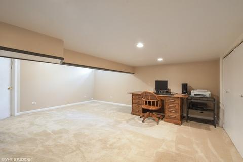 4035 Carousel Dr, Northbrook, IL 60062 photo 17