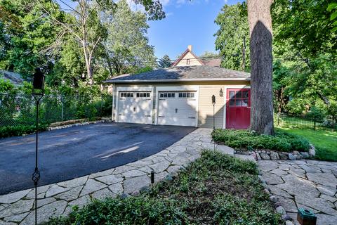 141 Hill Ave, Elgin, IL 60120 photo 9