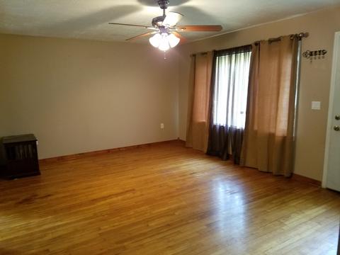 1412 Exposition Ave, Aurora, IL 60506 photo 4