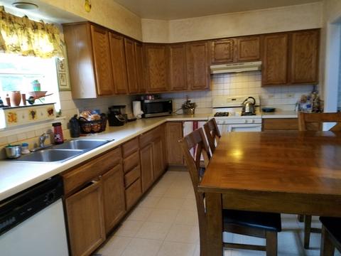 1069 Elliott Ave, Aurora, IL 60505 photo 3