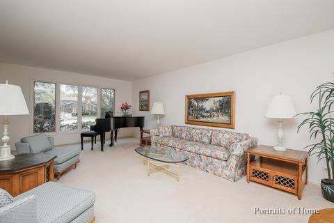 300 Browning Ct, Wheaton, IL 60189 photo 4