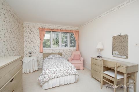 300 Browning Ct, Wheaton, IL 60189 photo 19