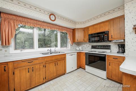 300 Browning Ct, Wheaton, IL 60189 photo 7