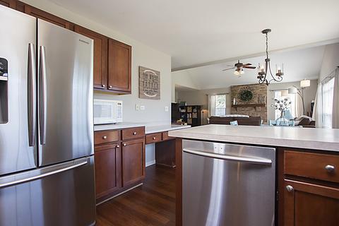 662 Sumac Dr, Aurora, IL 60506 photo 9