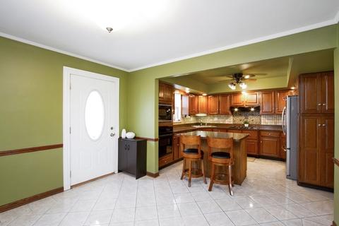7316 W 55th Pl, Summit, IL 60501 photo 4