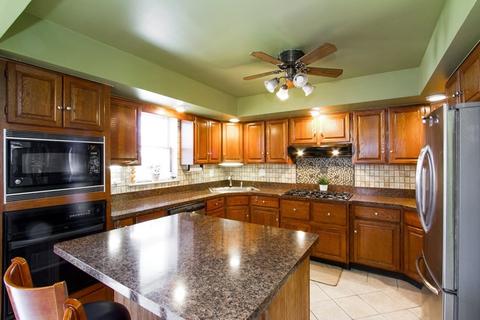 7316 W 55th Pl, Summit, IL 60501 photo 3