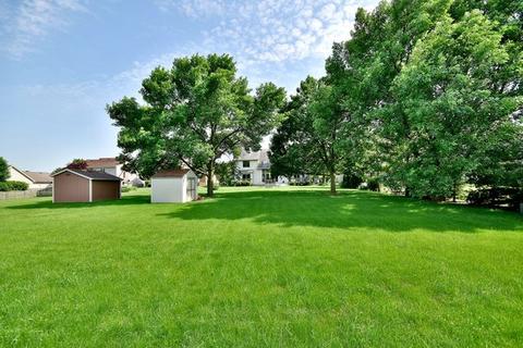 111 Wilcox Dr, Bartlett, IL 60103 photo 36