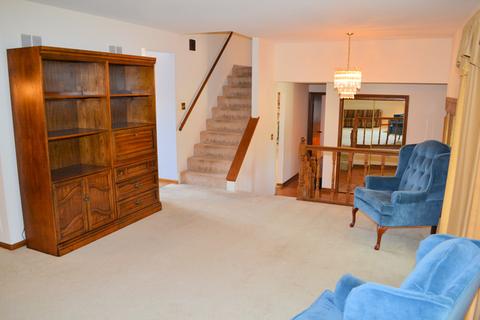 18443 Maple St, Lansing, IL 60438 photo 4
