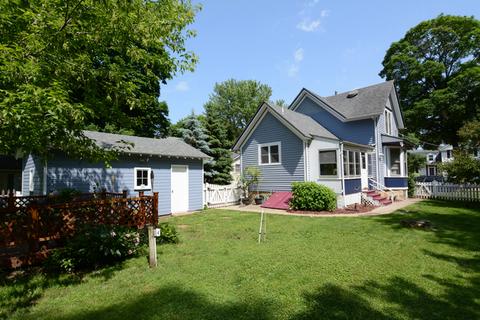 438 La Fox River Dr, Algonquin, IL 60102 photo 2