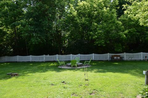 438 La Fox River Dr, Algonquin, IL 60102 photo 9