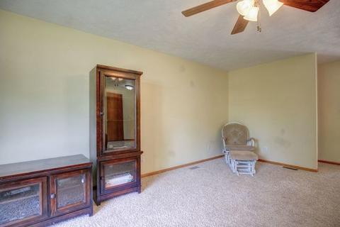 716 E Bodman St, Bement, IL 61813 photo 9