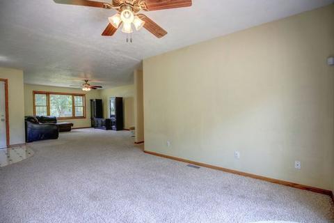 716 E Bodman St, Bement, IL 61813 photo 6