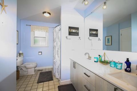 1994 Briarcliffe Blvd, Wheaton, IL 60189 photo 14
