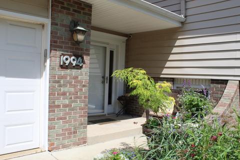 1994 Briarcliffe Blvd, Wheaton, IL 60189 photo 3