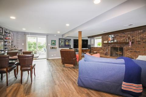 1994 Briarcliffe Blvd, Wheaton, IL 60189 photo 17