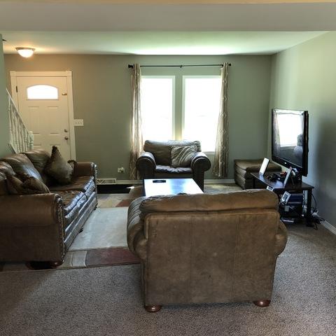 184 S Lyle Ave, Elgin, IL 60123 photo 4