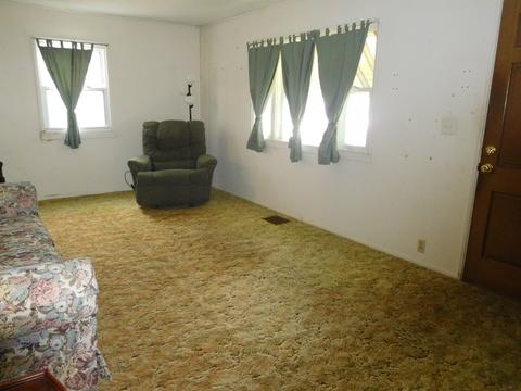303 Westgate Dr, Aurora, IL 60506 photo 4