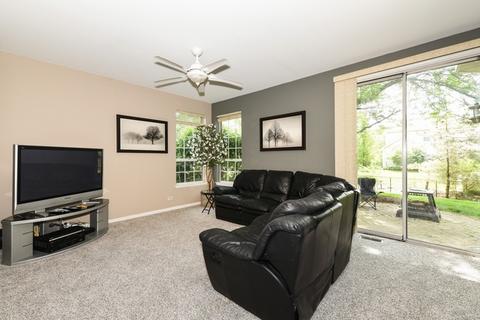 333 Sparrow Ln, Bartlett, IL 60103 photo 8