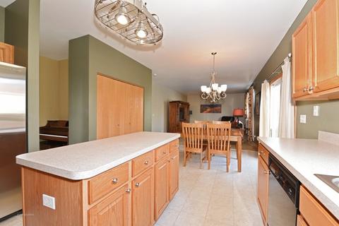 9756 Compton Dr, Huntley, IL 60142 photo 6