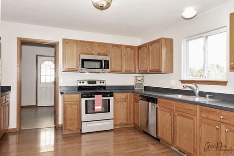 2900 Arbor Dr, Mchenry, IL 60050 photo 9