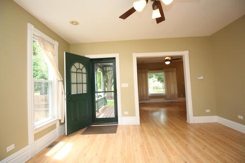 333 Wilcox Ave, Elgin, IL 60123 photo 8