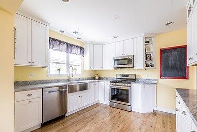 1915 Webster Ln, Des Plaines, IL 60018 photo 5