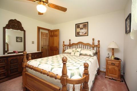 719 Ford Ave, Elgin, IL 60120 photo 9