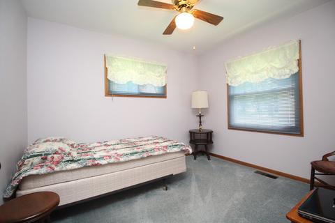 719 Ford Ave, Elgin, IL 60120 photo 8