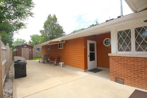 719 Ford Ave, Elgin, IL 60120 photo 13