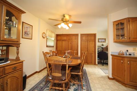 719 Ford Ave, Elgin, IL 60120 photo 4