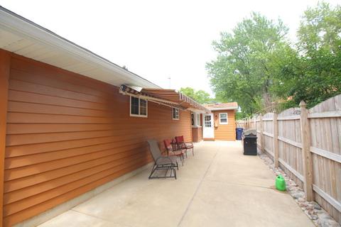 719 Ford Ave, Elgin, IL 60120 photo 16