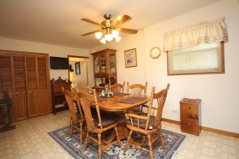 719 Ford Ave, Elgin, IL 60120 photo 5