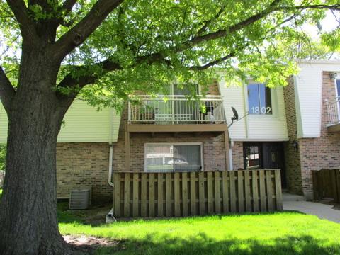 1802 Plum Grove Rd #1B, Rolling Meadows, IL 60008 photo 1