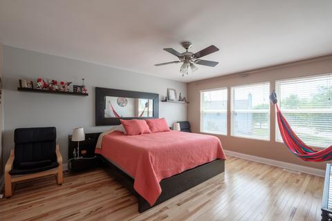 1091 Compass, Elgin, IL 60123 photo 16