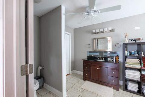 1091 Compass, Elgin, IL 60123 photo 17