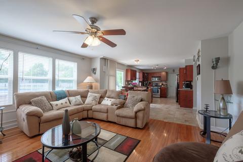 1091 Compass, Elgin, IL 60123 photo 6