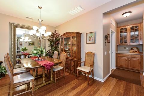 593 Tuscan View Dr, Elgin, IL 60124 photo 5