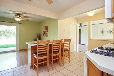 1720 Kent Rd, Hoffman Estates, IL 60169 photo 8