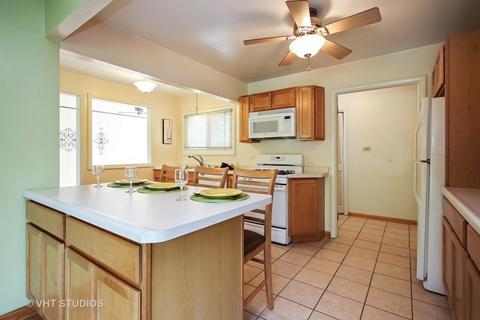 1720 Kent Rd, Hoffman Estates, IL 60169 photo 6