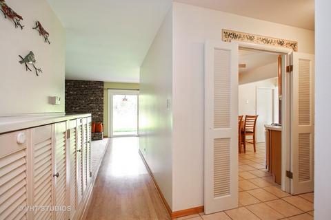 1720 Kent Rd, Hoffman Estates, IL 60169 photo 12