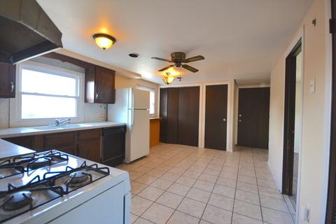 4547 S Pulaski Ave, Lyons, IL 60534 photo 5