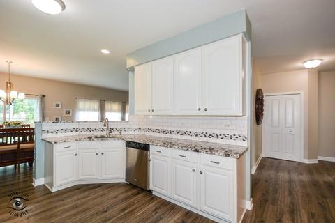 7006 Creekside Dr #94, Plainfield, IL 60586 photo 13
