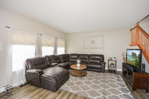 7006 Creekside Dr #94, Plainfield, IL 60586 photo 3