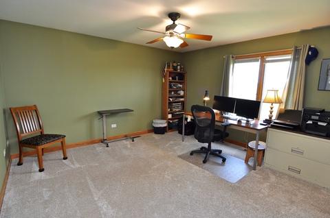 633 Sandberg Dr, Sycamore, IL 60178 photo 24