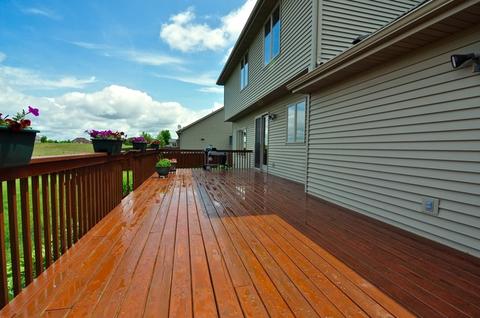 633 Sandberg Dr, Sycamore, IL 60178 photo 9