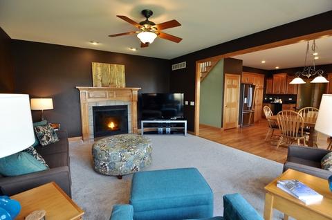 633 Sandberg Dr, Sycamore, IL 60178 photo 17